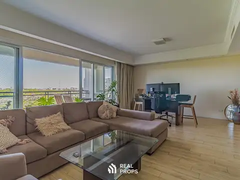 Julieta Lanteri al 1300