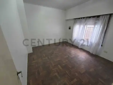 Calle 421bis esquina 6bis , Piso 0