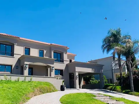 VENTA CASA EN LA RESERVA CARDALES 6 AMB. 