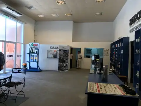 Galpon en Venta 40  mts Fondo