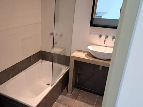 Departamento en Alquiler en Monte Grande, $ 800.000