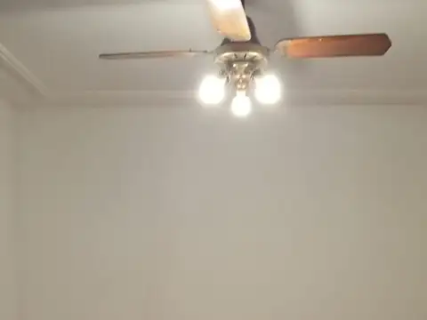 Depto Tipo Casa en Alquiler de Monoambiente