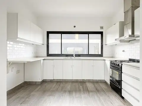 Casa en venta, Puertos del Lago. Bº Araucarias, 3 Dormitorios, Posibilidad de Financiación