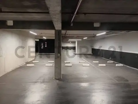SOLER 5600, Piso 0