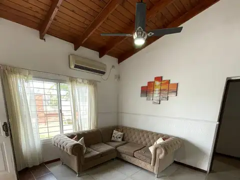 Casa en Venta en Funes, USD 165.000