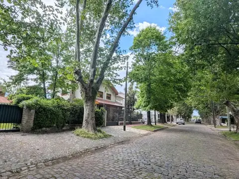 Manuelita Rosas 1700