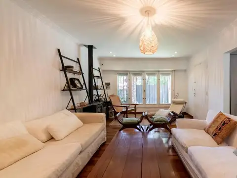 Casa en Alquiler en Martínez Vías / Libertador, USD 2.300