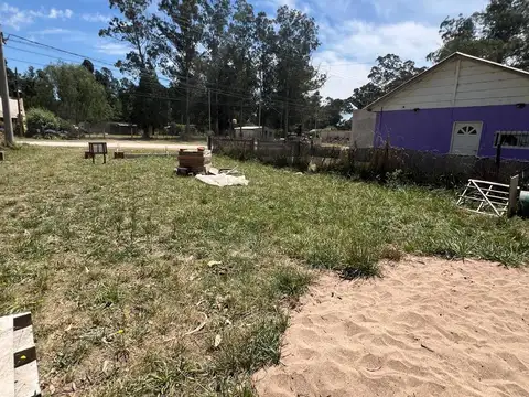 VENTA LOTE EN PARQUE BRISTOL C. CHAPAR Y BOLIVAR