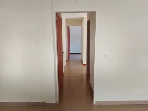 Depto Tipo Casa en Alquiler con 1 cocheras