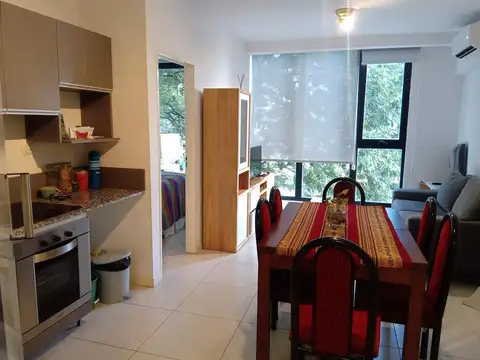Departamento en Venta en Chacarita, USD 77.000