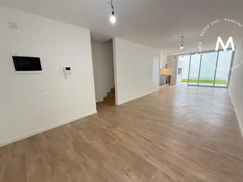 Depto Tipo Casa en Venta de 3 dormitorios