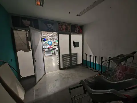 Local en Alquiler en Moreno, $ 260.000