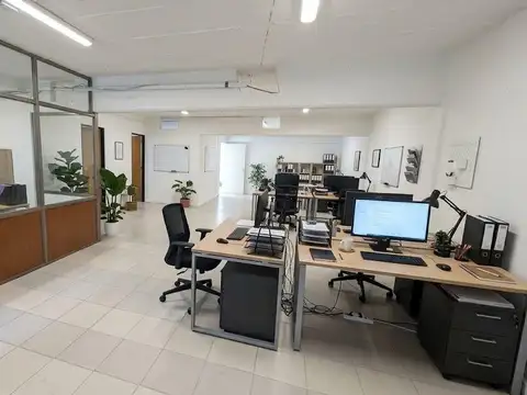 Oficina Monoambiente con 2 baños