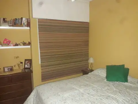 VILLA LUZURIAGA - A METROS DE DON BOSCO-DEPARTAMENTO 4 AMBIENTES- PISO DE GRAN CATEGORIA