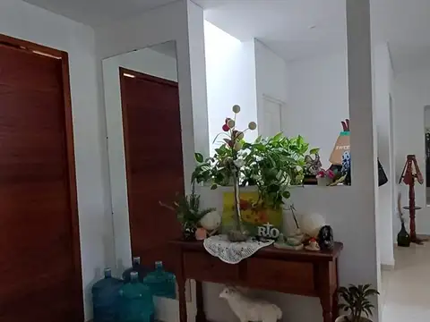 Casa en Venta con 4 cocheras