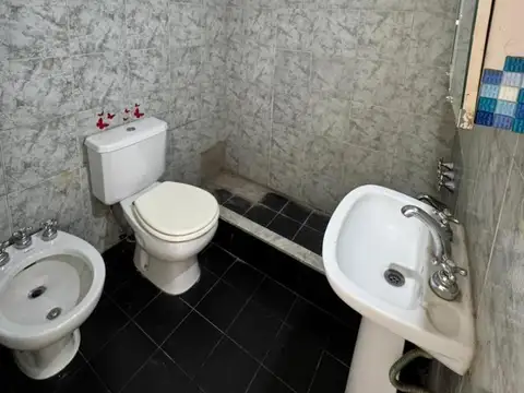 Depto Tipo Casa en Venta con 1 cocheras