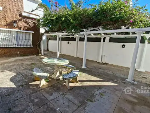 Depto Tipo Casa en Alquiler de 3 dormitorios