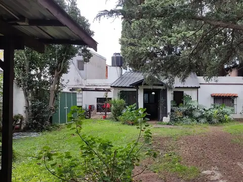 Casa Chalet  en Venta en Los Polvorines, Malvinas Argentinas, G.B.A. Zona Norte