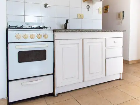 VENTA DEPARTAMENTO 2 AMBIENTES -MORON SUR LUMINOSO-PERMUTA