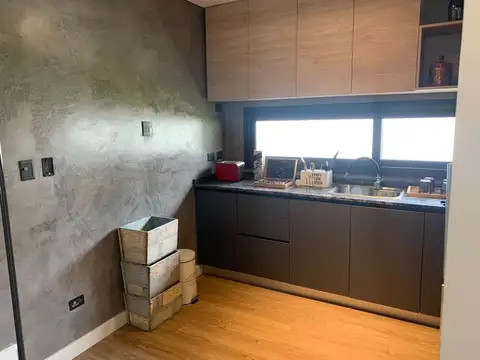 Casa en Venta en Don Torcuato, USD 205.000