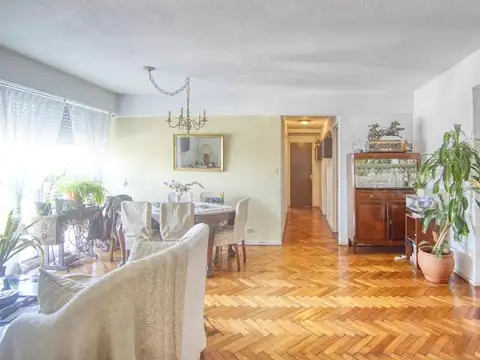 VENTA DEPARTAMENTO LA LUCILA COCHERA BAULERA