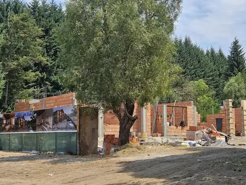 VENTA Monoambiente 39m2  UF 15- Con Cochera Altos de Radal - centro de Villa La Angostura