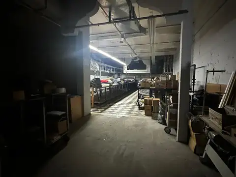 PROPIEDAD SOBRE LOTE DE 8 X 33, EDIFICABLE PB+5 PISOS+ 2 RETIROS