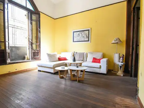 Depto Tipo Casa en Venta en Villa del Parque, USD 179.000