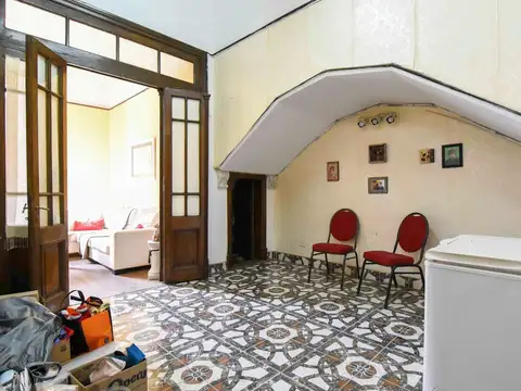 Venta PH 5 ambientes a refaccionar en V del Parque