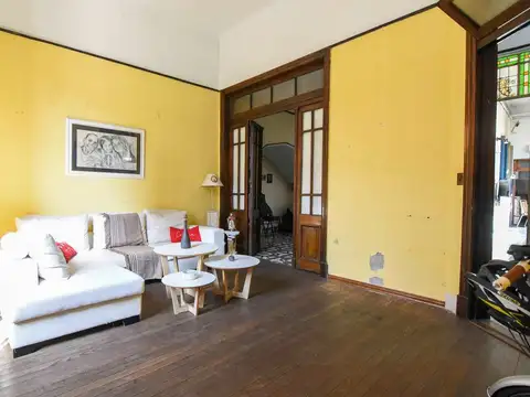 Depto Tipo Casa en Venta 95 años