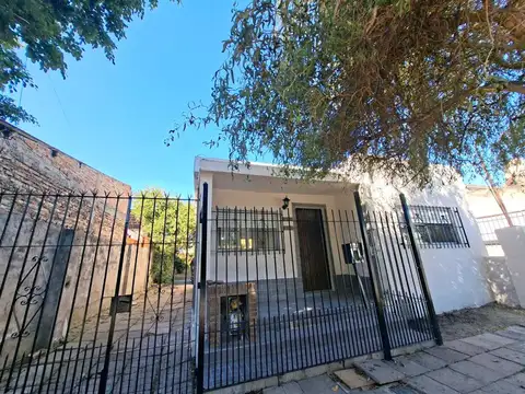 Tacuarí 900