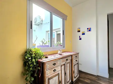 Bermudez  al 1700, piso 1