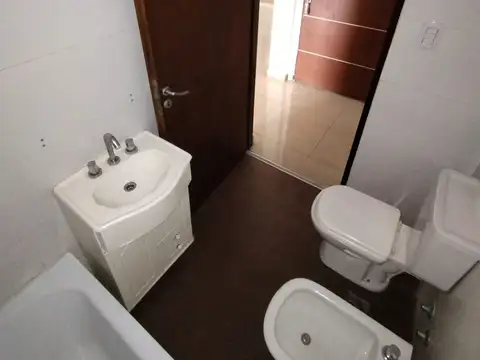 MUY LINDO DEPTO – REGIA VISTA – EXCELENTE ESTADO