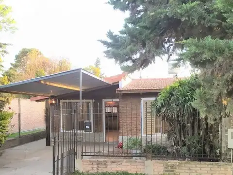 Casa en Alquiler en Pueblo Esther, Rosario