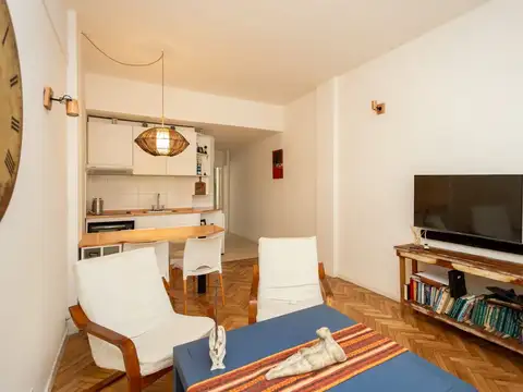 VENTA DEPTO 2 AMB. REFACCIONADO  ACASSUSO