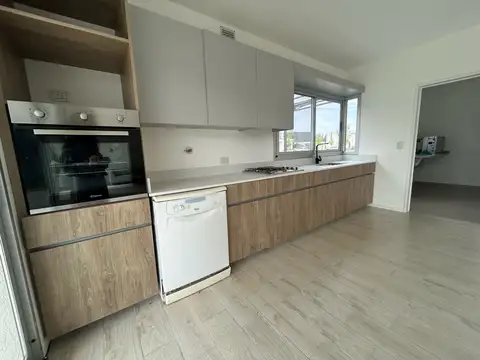 Casa 5 ambientes con 3 baños