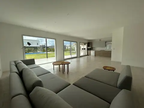 Casa en Venta en Nordelta Carpinchos, USD 565.000