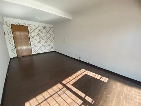 Oficina en Alquiler al Norte