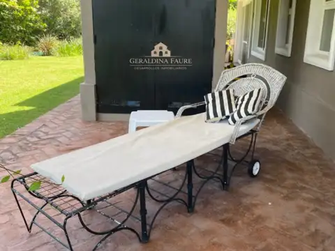 Casa en Venta con 1 cochera