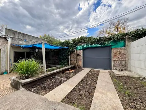 Casa semi equipada-con jardin + garage