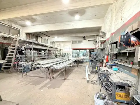 Galpon en Alquiler 41  mts Fondo