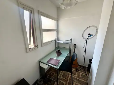 VENTA DEPTO 2 AMBIENTES Y MEDIO CON BALCON TERRAZA
