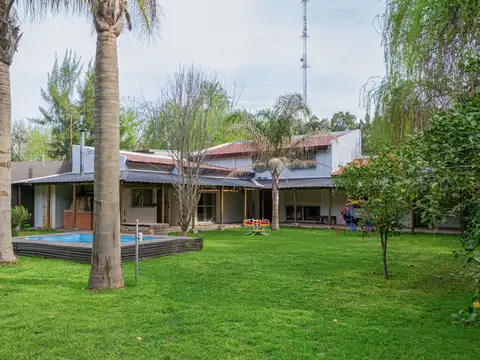 CASA EN VENTA 4 AMBIENTES EN CAÑUELAS