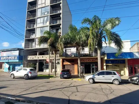 Hipólito Yrigoyen 300