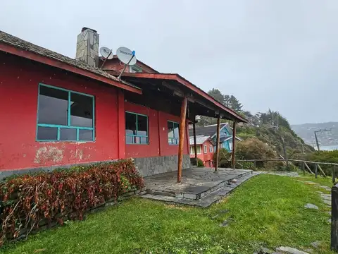 Hotel en venta - 9 Dormitorios 5 Baños - Cocheras - 2.000Mts2 - Los Lagos, Chile