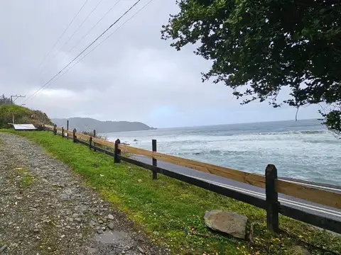 Hotel en venta - 9 Dormitorios 5 Baños - Cocheras - 2.000Mts2 - Los Lagos, Chile