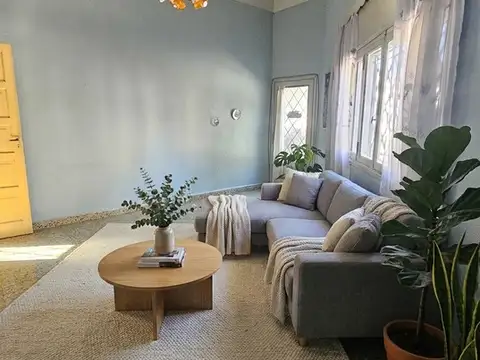 Casa 4 ambientes con 1 baño