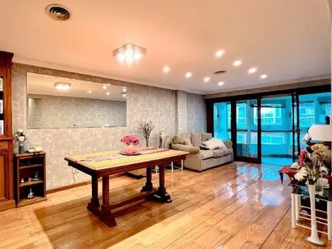 Departamento 4 ambientes con 3 baños