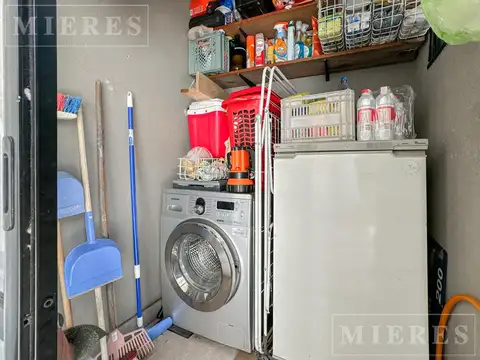 Depto Tipo Casa en Venta 75 años