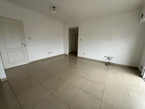 Departamento en Alquiler en Villa Dominico, $ 600.000